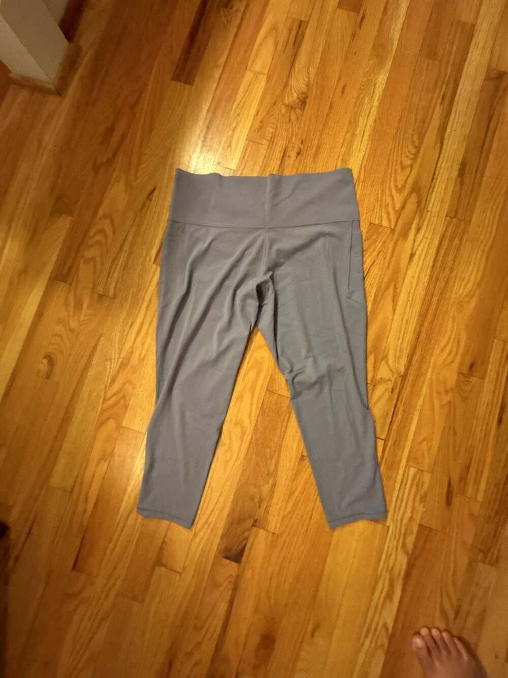 Athleta Salutation Stash Pocket II 7/8 Tight Size 2X Purple